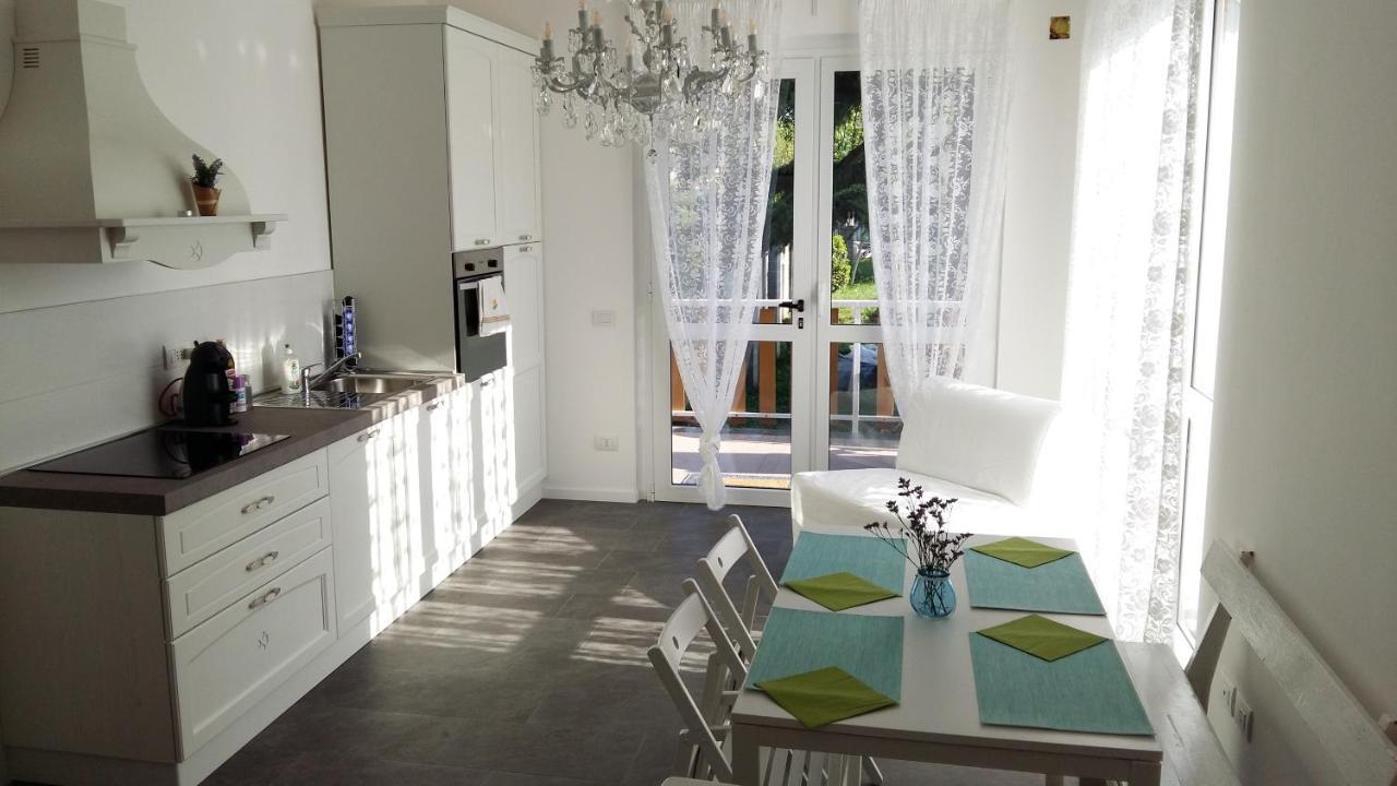 La Casa Dei Sogni Bed & Breakfast บรูเกริโอ ภายนอก รูปภาพ